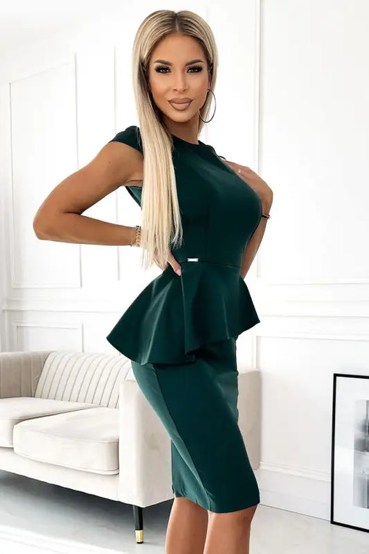 192-15 Elegant midi dress with frill - green - Livre e Solta Fashion