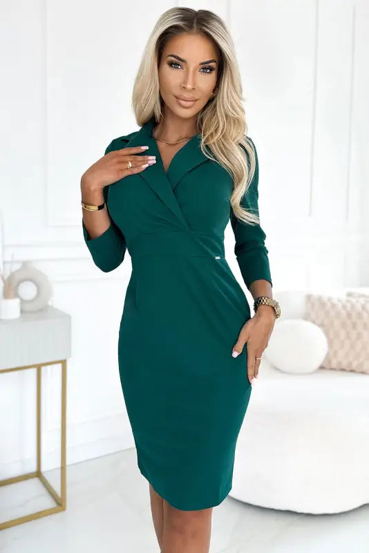 237-5 KELLY Elegant dress with a neckline - GREEN - Livre e Solta Fashion