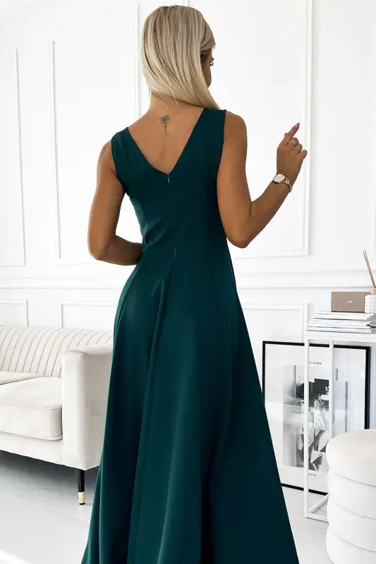 246-5 CINDY long elegant dress with a neckline - green - Livre e Solta Fashion