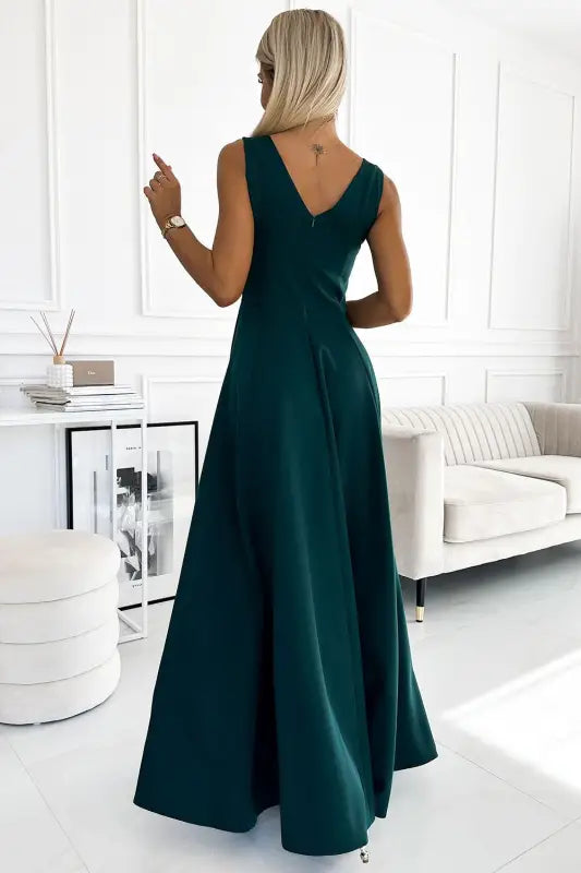 246-5 CINDY long elegant dress with a neckline - green - Livre e Solta Fashion