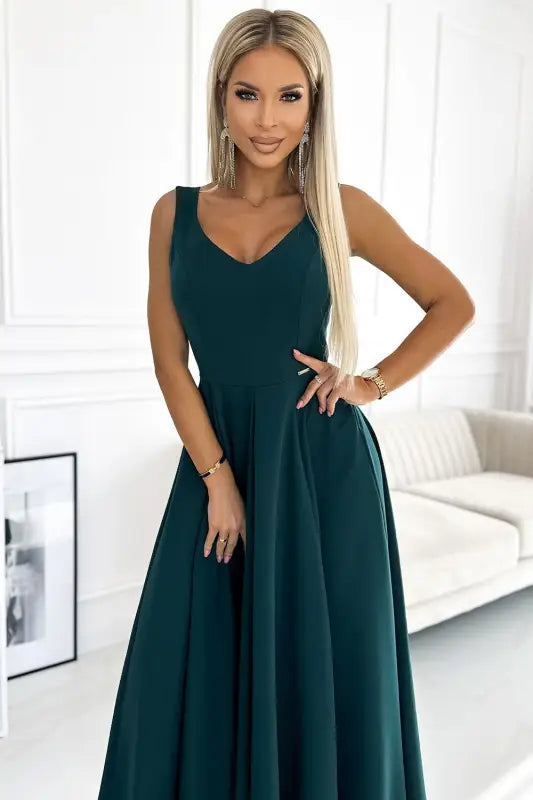 246-5 CINDY long elegant dress with a neckline - green - Livre e Solta Fashion