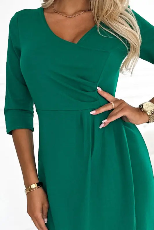 255-4 IRIS Pleat Dress with Neckline - Green - Livre e Solta Fashion