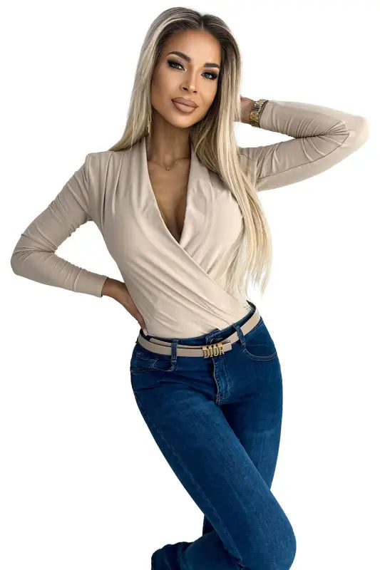 375-7 Bodysuit with envelope neckline - beige - Livre e Solta Fashion