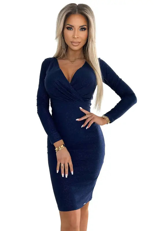 387-8 Fitted dress with an envelope neckline and long sleeves - dark blue with glitter - Livre e Solta Fashion