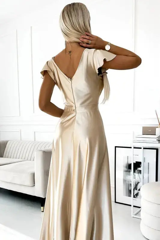 411-7 CRYSTAL satin long dress with a neckline - gold - Livre e Solta Fashion