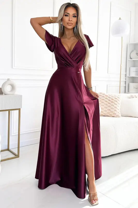 411-10 CRYSTAL satin long dress with a neckline - Burgundy color - Livre e Solta Fashion