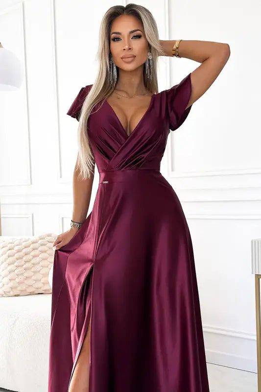 411-10 CRYSTAL satin long dress with a neckline - Burgundy color - Livre e Solta Fashion