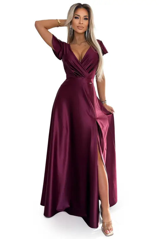 411-10 CRYSTAL satin long dress with a neckline - Burgundy color - Livre e Solta Fashion