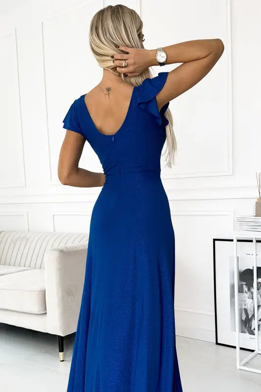 411-9 CRYSTAL long shimmering dress with a neckline - Blue - Livre e Solta Fashion