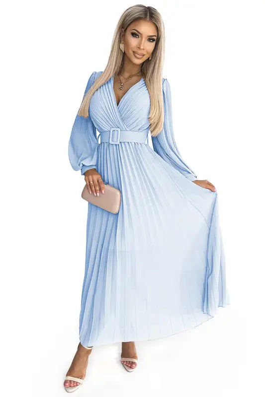 414-10 KLARA pleated dress with a belt and a neckline - light blue color - UNI