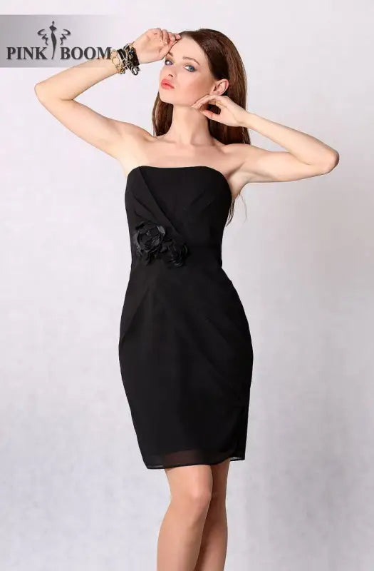 4228-2 Cocktail dress with ornate rose - black - Livre e Solta Fashion