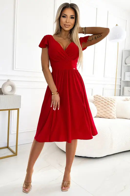 425-9 MATILDE Dress with a neckline and short sleeves - red with glitter - Livre e Solta Fashion