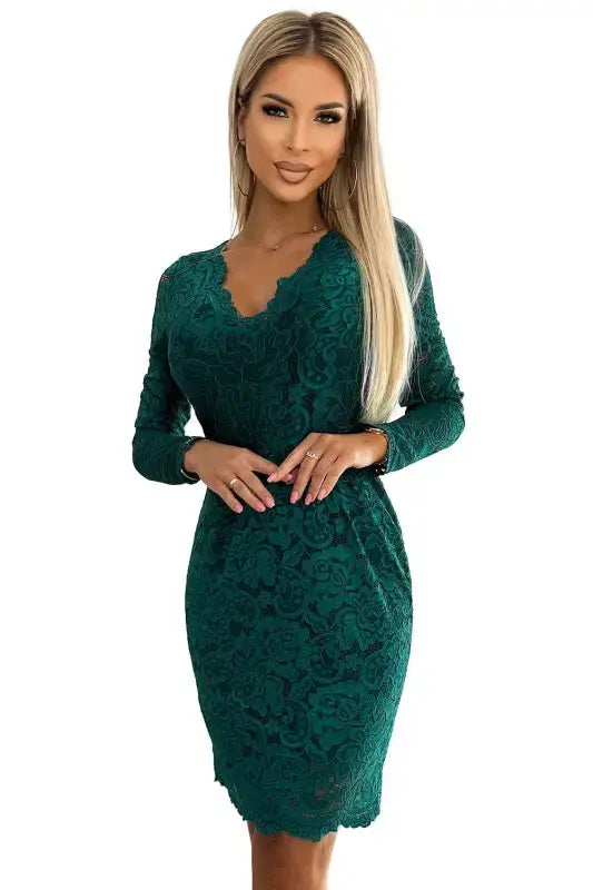 170-12 Lace dress with a neckline and long sleeves - green - Livre e Solta Fashion