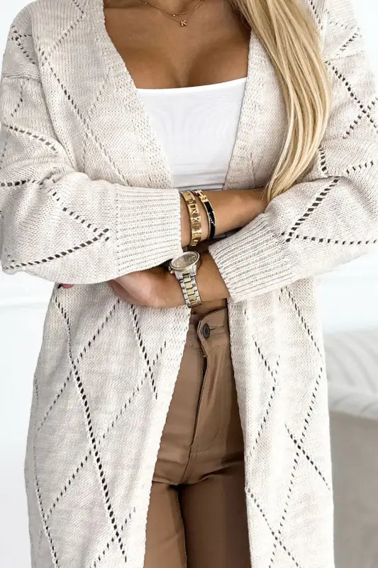 486-2 Cardigan - sweater cape with a longer back in openwork diamonds - Beige - Livre e Solta Fashion