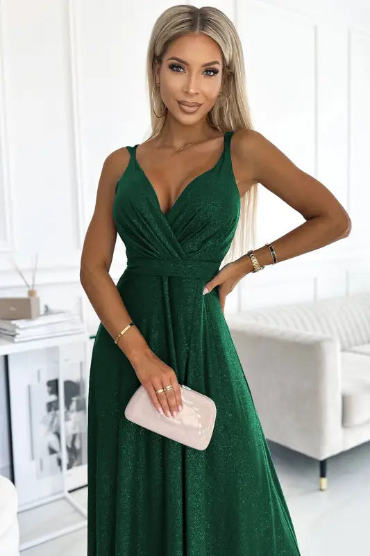 498-2 Long dress with a neckline and double straps - green with glitter - Livre e Solta Fashion