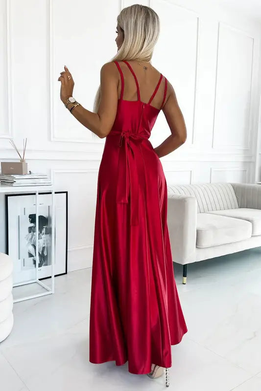 498-4 Long satin dress with a neckline and double straps - red - Livre e Solta Fashion