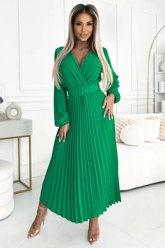 504-4 VIVIANA Pleated midi dress with a neckline, long sleeves and a wide belt - light green - Livre e Solta Fashion