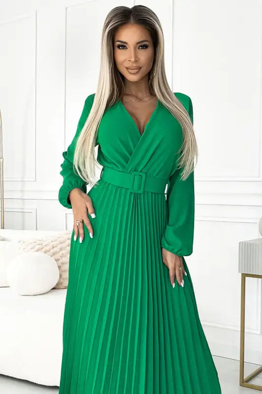 504-4 VIVIANA Pleated midi dress with a neckline, long sleeves and a wide belt - light green - Livre e Solta Fashion