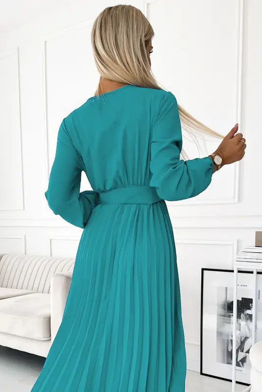 504-6 VIVIANA Pleated midi dress with a neckline, long sleeves and a wide belt - sea color - Livre e Solta Fashion