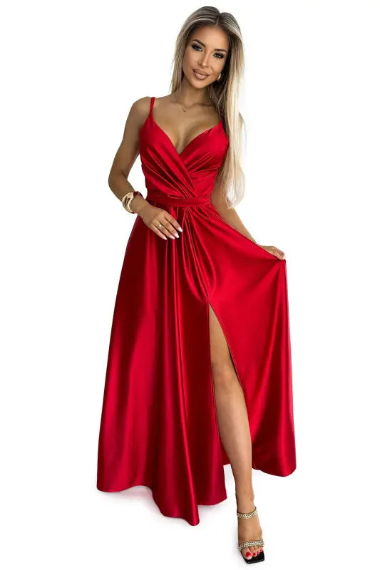 512-5 JULIET elegant long satin dress with a neckline and leg slit - red - Livre e Solta Fashion