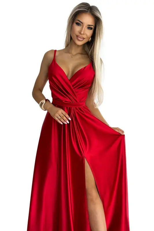 512-5 JULIET elegant long satin dress with a neckline and leg slit - red - Livre e Solta Fashion