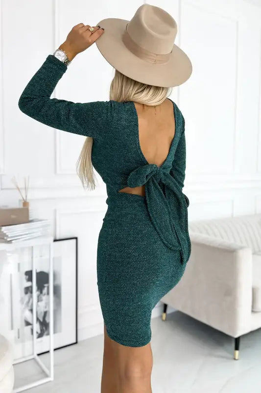 518-1 Comfortable sweater dress with a bow on the back - green - Livre e Solta Fashion