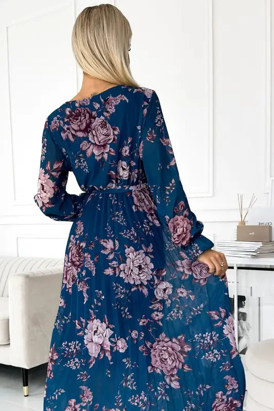 519-3 Pleated chiffon long dress with a neckline, long sleeves and a belt - Blue with flowers - Livre e Solta Fashion