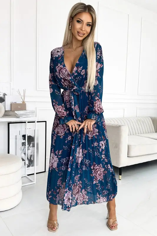 519-3 Pleated chiffon long dress with a neckline, long sleeves and a belt - Blue with flowers - Livre e Solta Fashion