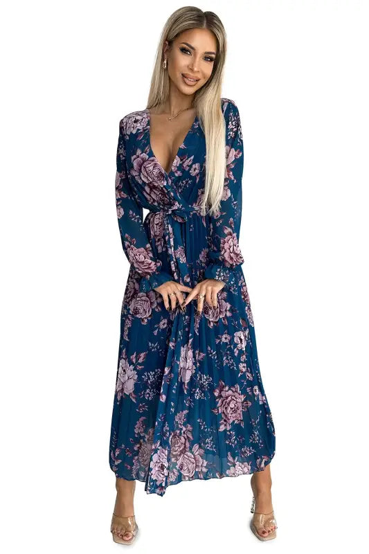 519-3 Pleated chiffon long dress with a neckline, long sleeves and a belt - Blue with flowers - Livre e Solta Fashion