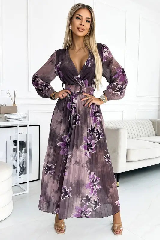 520-1 Pleated chiffon long dress with a neckline, long sleeves and a wide belt - purple large flowers - Livre e Solta Fashion