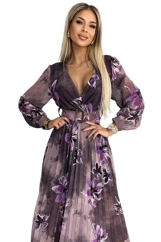 520-1 Pleated chiffon long dress with a neckline, long sleeves and a wide belt - purple large flowers - Livre e Solta Fashion