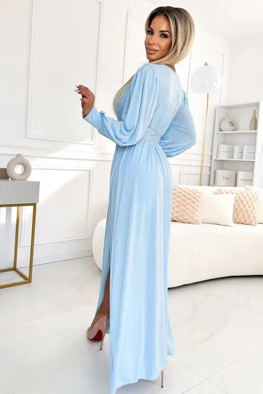 536-1 FIORELLA Long dress with a wide belt and neckline - light blue - Livre e Solta Fashion