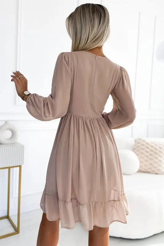 538-1 MILA Chiffon midi dress with long sleeves and neckline - beige - Livre e Solta Fashion