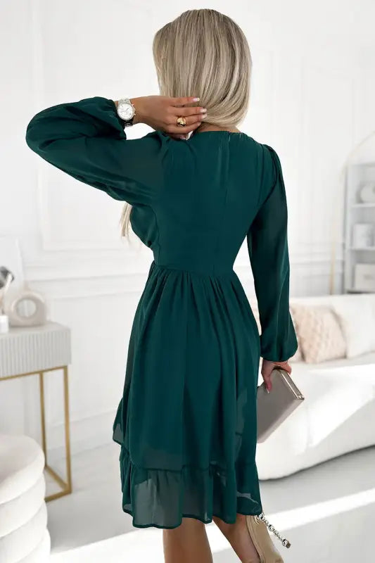 538-2 MILA Chiffon midi dress with long sleeves and neckline - green - Livre e Solta Fashion