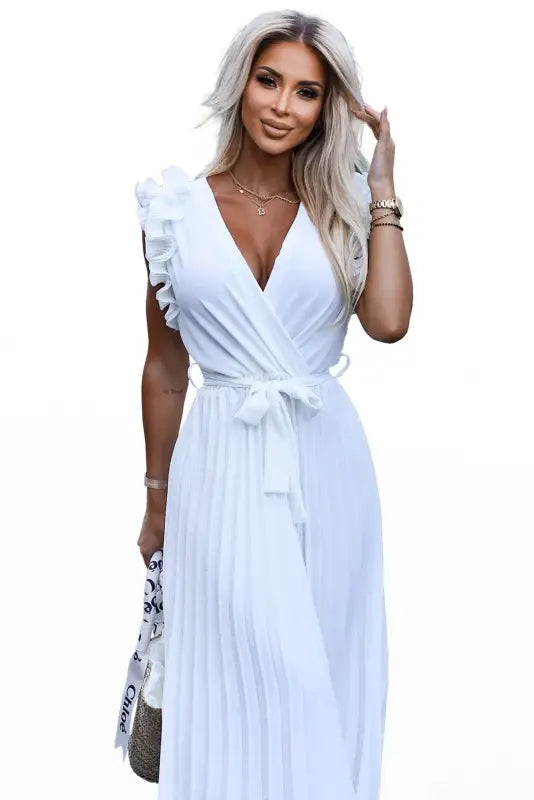 543-1 Pleated midi dress with a neckline and delicate ruffles - white - Livre e Solta Fashion