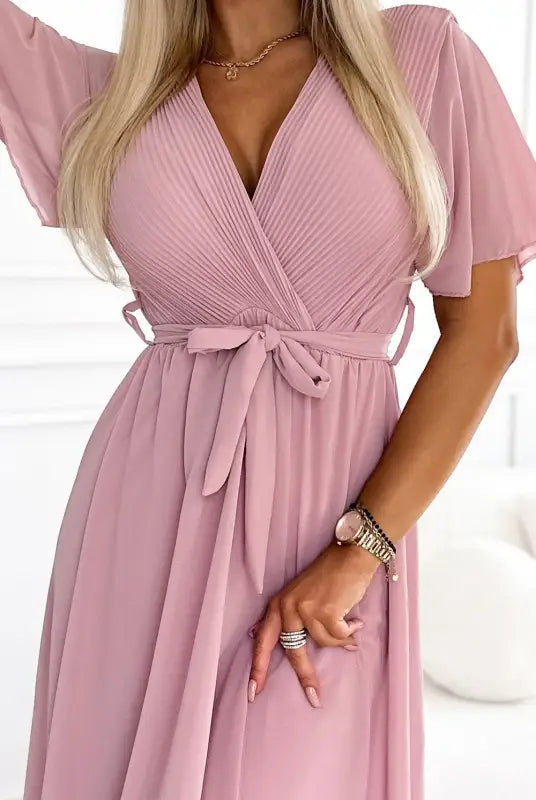 545-1 Long dress with a pleated neckline and ties - powder pink - Livre e Solta Fashion