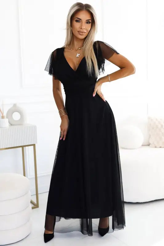 562-3 NASTIA Long dress with neckline and short sleeves - black - Livre e Solta Fashion