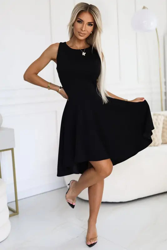 575-1 Unique dress with longer back - black - Livre e Solta Fashion