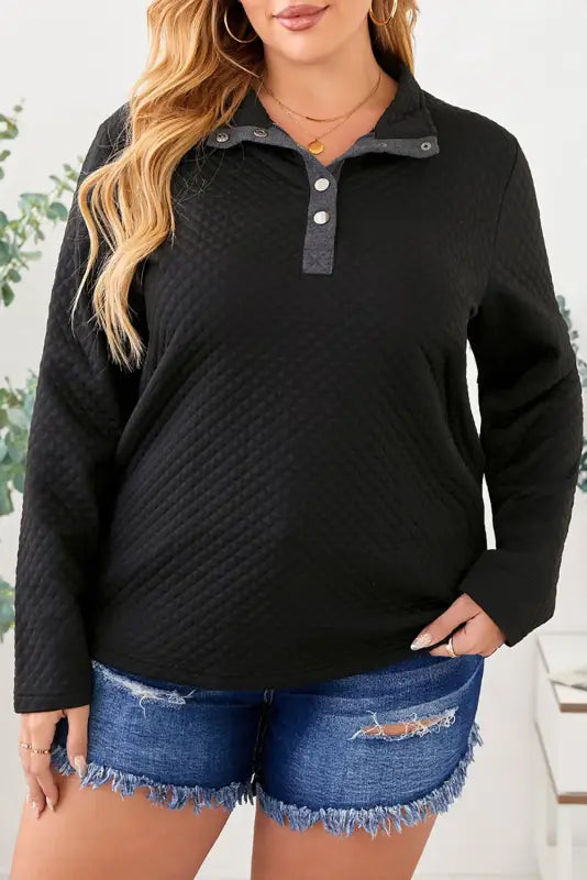 Black Plus Size Quilted Button Up Henley Sweatshirt - Livre e Solta Fashion