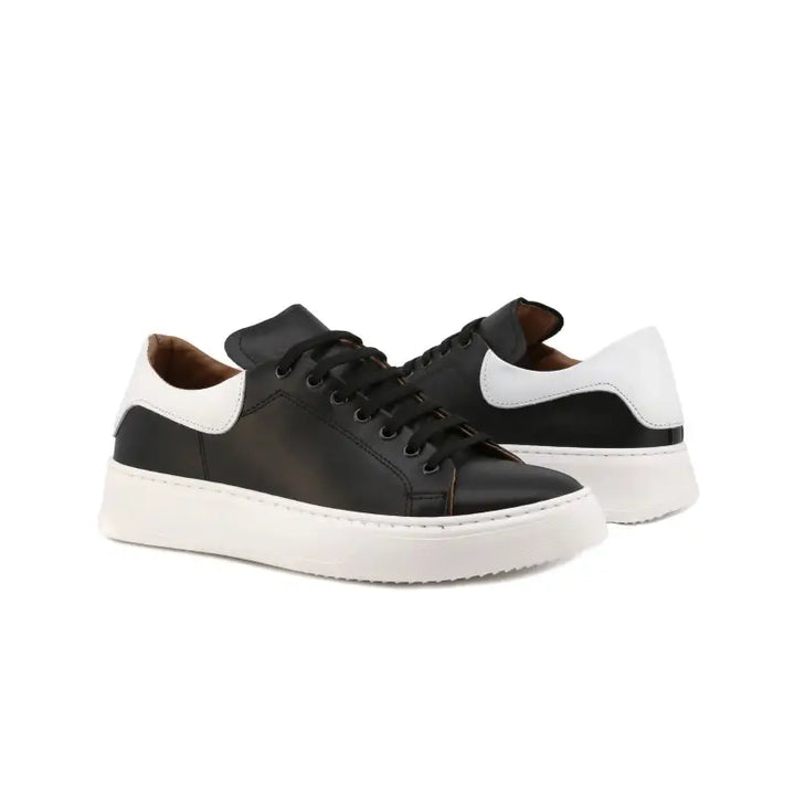 Duca di Morrone Sneakers - Livre e Solta Fashion