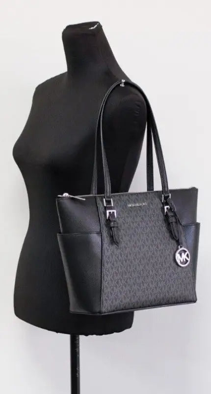 Michael Kors Charlotte Black PVC Leather Large Top Zip Tote Handbag Bag Purse - Livre e Solta Fashion