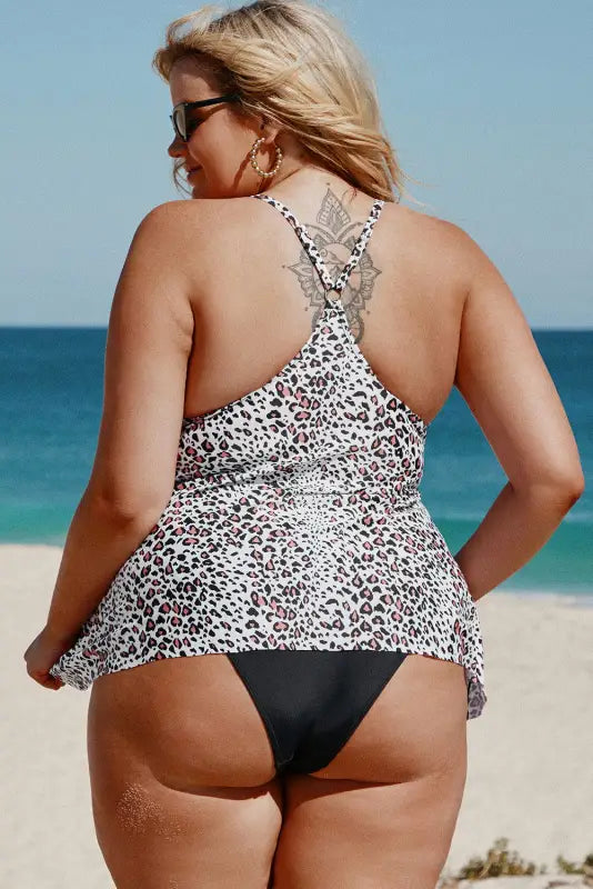 Scoop Neck Racerback Leopard Plus Size Tankini - Livre e Solta Fashion