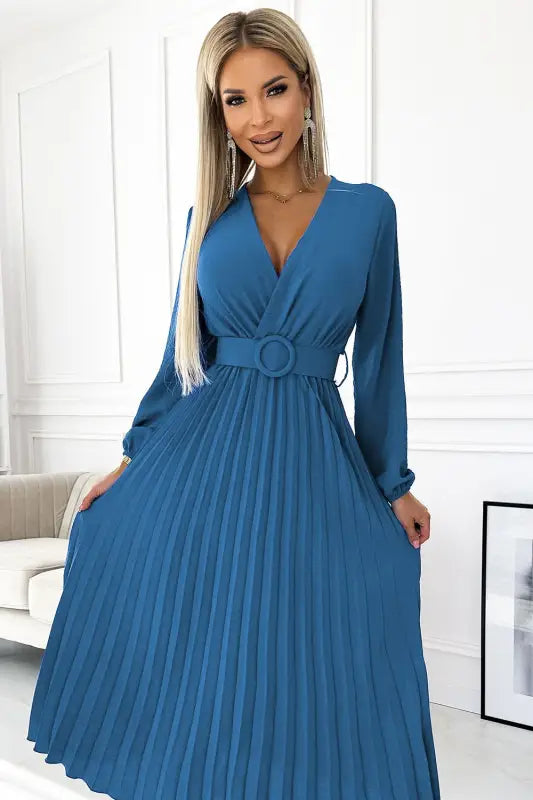 504-5 VIVIANA Pleated midi dress with a neckline, long sleeves and a wide belt - JEANS - Livre e Solta Fashion